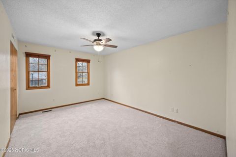 Tiny photo for 2714 Sweetbriar Court, Toledo, OH 43615 (MLS # 10002640)