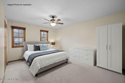 Tiny photo for 2714 Sweetbriar Court, Toledo, OH 43615 (MLS # 10002640)