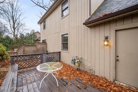 Tiny photo for 2714 Sweetbriar Court, Toledo, OH 43615 (MLS # 10002640)