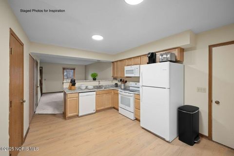 Tiny photo for 2714 Sweetbriar Court, Toledo, OH 43615 (MLS # 10002640)