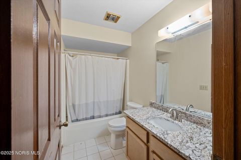 Tiny photo for 2714 Sweetbriar Court, Toledo, OH 43615 (MLS # 10002640)