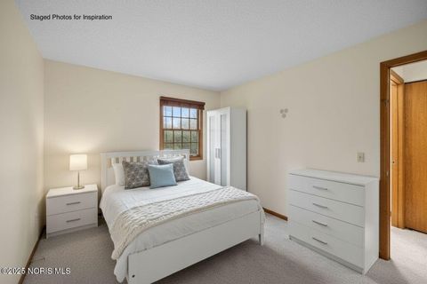 Tiny photo for 2714 Sweetbriar Court, Toledo, OH 43615 (MLS # 10002640)