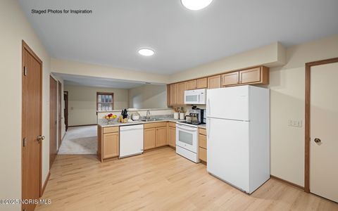 Tiny photo for 2714 Sweetbriar Court, Toledo, OH 43615 (MLS # 10002640)