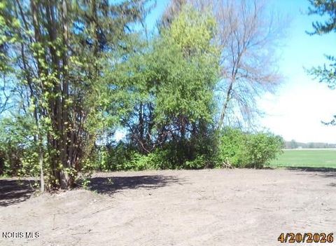 Photo of 5678 Co Rd 55, Gibsonburg, OH 43431 (MLS # 10006972)