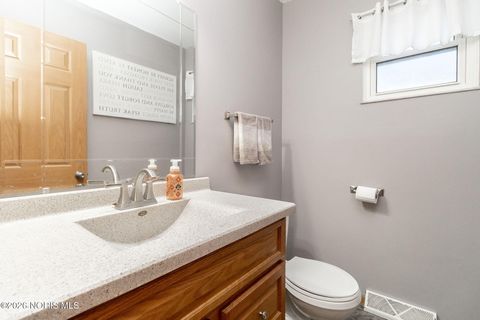 Tiny photo for 3359 Bordeaux Rue, Northwood, OH 43619 (MLS # 10003282)