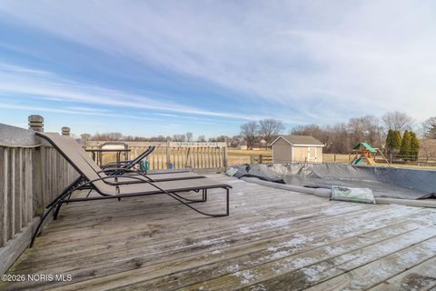 Tiny photo for 3359 Bordeaux Rue, Northwood, OH 43619 (MLS # 10003282)