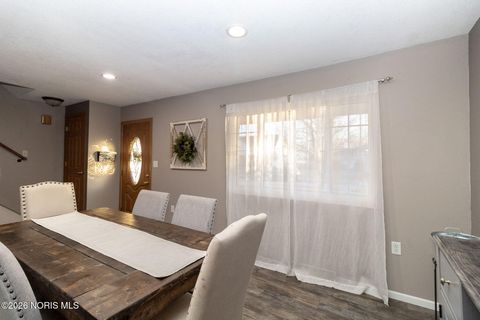 Tiny photo for 3359 Bordeaux Rue, Northwood, OH 43619 (MLS # 10003282)