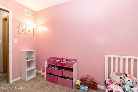 Tiny photo for 3359 Bordeaux Rue, Northwood, OH 43619 (MLS # 10003282)