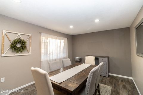 Tiny photo for 3359 Bordeaux Rue, Northwood, OH 43619 (MLS # 10003282)