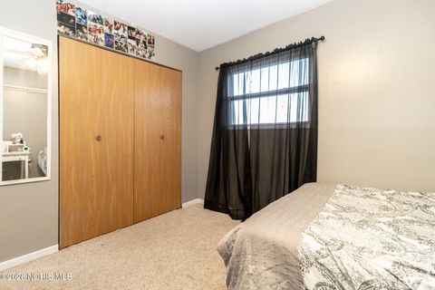 Tiny photo for 3359 Bordeaux Rue, Northwood, OH 43619 (MLS # 10003282)