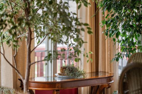 Tiny photo for 7906 Clover Creek Road, Maumee, OH 43537 (MLS # 10005266)