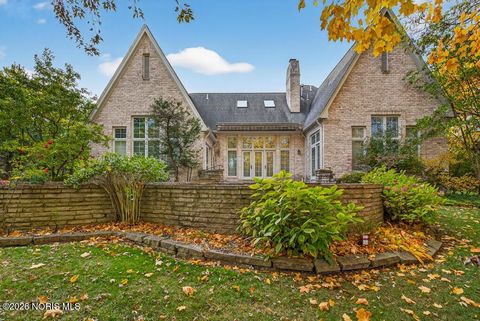 Tiny photo for 15 Stableside Road, Ottawa Hills, OH 43615 (MLS # 10003755)