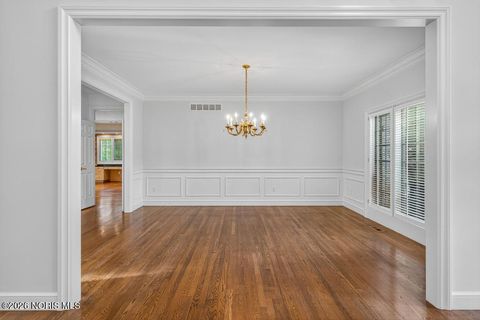 Tiny photo for 15 Stableside Road, Ottawa Hills, OH 43615 (MLS # 10003755)