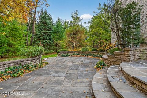 Tiny photo for 15 Stableside Road, Ottawa Hills, OH 43615 (MLS # 10003755)