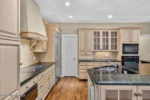 Tiny photo for 15 Stableside Road, Ottawa Hills, OH 43615 (MLS # 10003755)