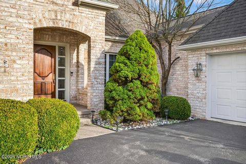 Tiny photo for 15 Stableside Road, Ottawa Hills, OH 43615 (MLS # 10003755)