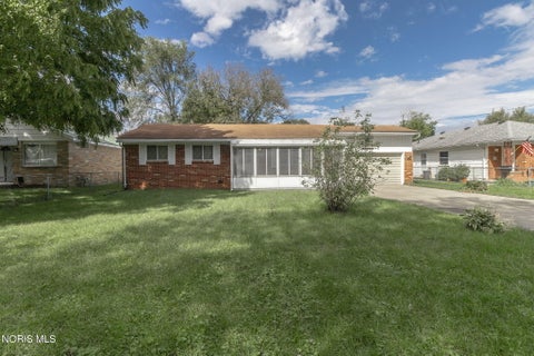 Photo of 1718 Welker Avenue, Toledo, OH 43613 (MLS # 10014458)