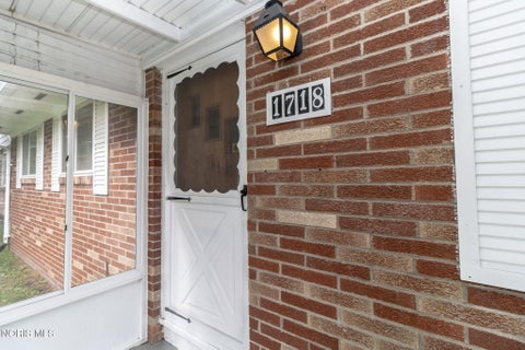 Tiny photo for 1718 Welker Avenue, Toledo, OH 43613 (MLS # 10014458)