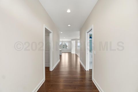 Tiny photo for 1631 Winterwood Court, Bowling Green, OH 43402 (MLS # 10003475)