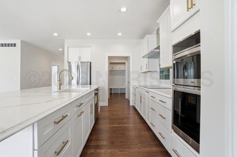 Tiny photo for 1631 Winterwood Court, Bowling Green, OH 43402 (MLS # 10003475)