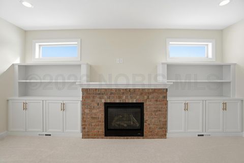 Tiny photo for 1631 Winterwood Court, Bowling Green, OH 43402 (MLS # 10003475)