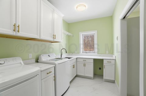 Tiny photo for 1631 Winterwood Court, Bowling Green, OH 43402 (MLS # 10003475)