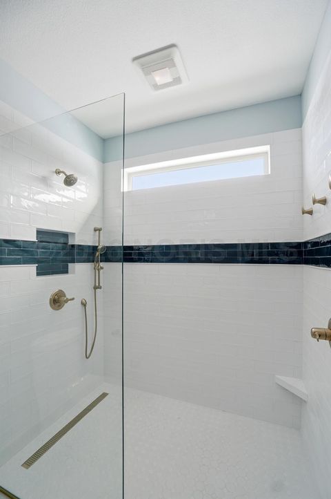 Tiny photo for 1631 Winterwood Court, Bowling Green, OH 43402 (MLS # 10003475)