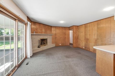 Tiny photo for 517 Kirk Drive, Findlay, OH 45840 (MLS # 10010572)