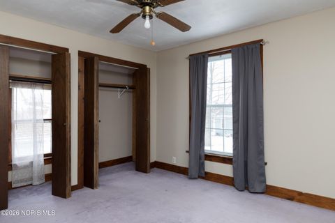 Tiny photo for 809 W North Street, Fostoria, OH 44830 (MLS # 10003247)