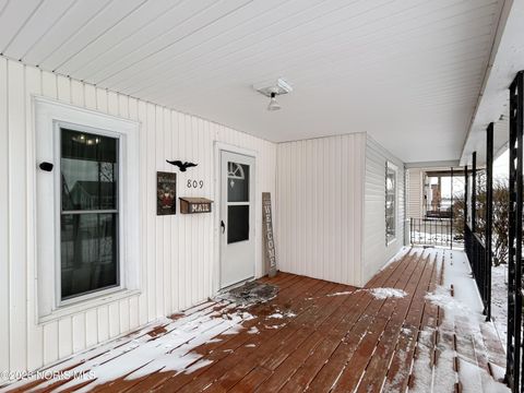 Tiny photo for 809 W North Street, Fostoria, OH 44830 (MLS # 10003247)