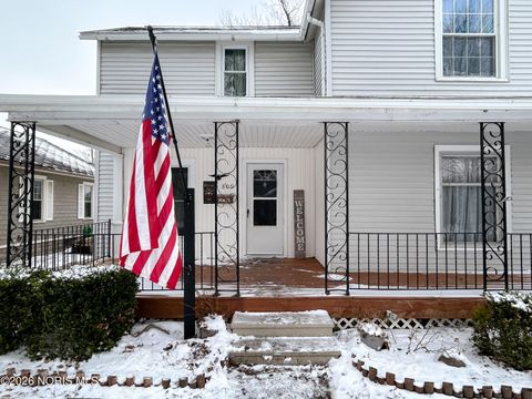 Tiny photo for 809 W North Street, Fostoria, OH 44830 (MLS # 10003247)