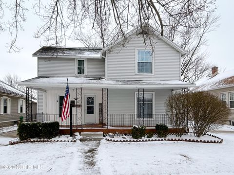 Tiny photo for 809 W North Street, Fostoria, OH 44830 (MLS # 10003247)