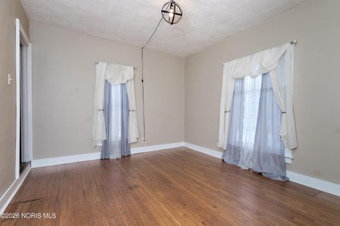 Tiny photo for 809 W North Street, Fostoria, OH 44830 (MLS # 10003247)