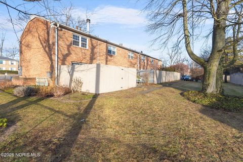 Tiny photo for 4854 Wickford Drive #Apt 2, Sylvania, OH 43560 (MLS # 10003039)