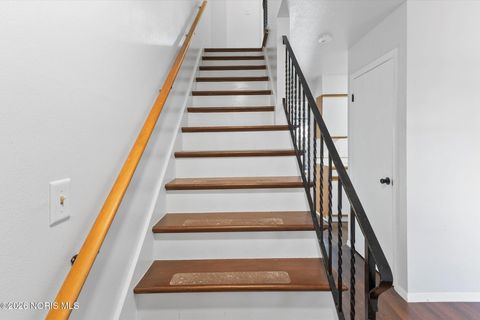 Tiny photo for 4854 Wickford Drive #Apt 2, Sylvania, OH 43560 (MLS # 10003039)