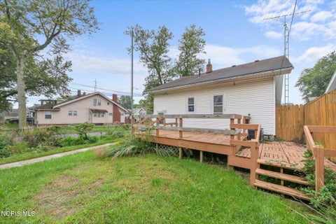 Tiny photo for 4402 N Lockwood Avenue, Toledo, OH 43612 (MLS # 10013605)