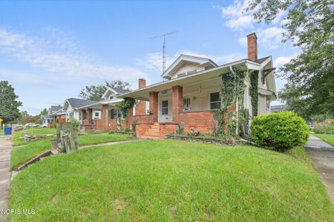Tiny photo for 4402 N Lockwood Avenue, Toledo, OH 43612 (MLS # 10013605)