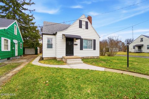 Tiny photo for 724 Brookley Boulevard, Toledo, OH 43607 (MLS # 10004989)