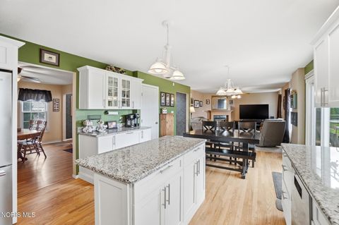 Tiny photo for 674 Harrison Road, Perrysburg, OH 43551 (MLS # 10006347)