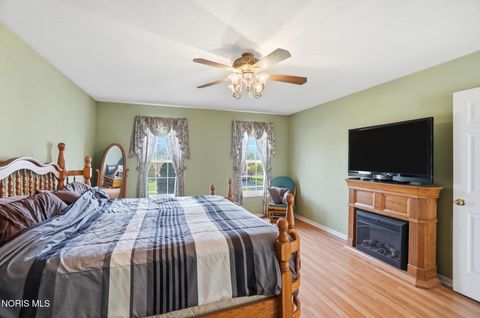 Tiny photo for 674 Harrison Road, Perrysburg, OH 43551 (MLS # 10006347)