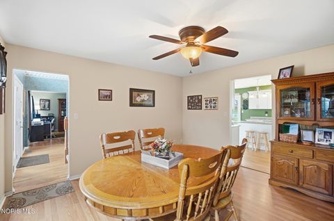 Tiny photo for 674 Harrison Road, Perrysburg, OH 43551 (MLS # 10006347)