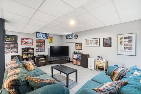 Tiny photo for 674 Harrison Road, Perrysburg, OH 43551 (MLS # 10006347)