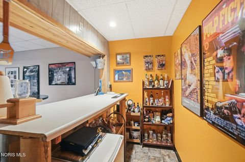 Tiny photo for 674 Harrison Road, Perrysburg, OH 43551 (MLS # 10006347)