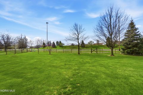 Tiny photo for 674 Harrison Road, Perrysburg, OH 43551 (MLS # 10006347)