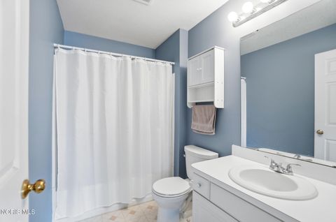 Tiny photo for 674 Harrison Road, Perrysburg, OH 43551 (MLS # 10006347)