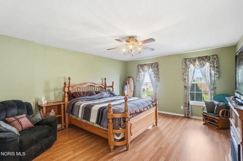 Tiny photo for 674 Harrison Road, Perrysburg, OH 43551 (MLS # 10006347)