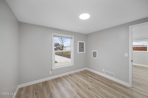 Tiny photo for 514 Conrad Avenue, Toledo, OH 43607 (MLS # 10005789)