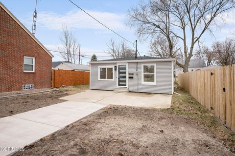 Tiny photo for 514 Conrad Avenue, Toledo, OH 43607 (MLS # 10005789)