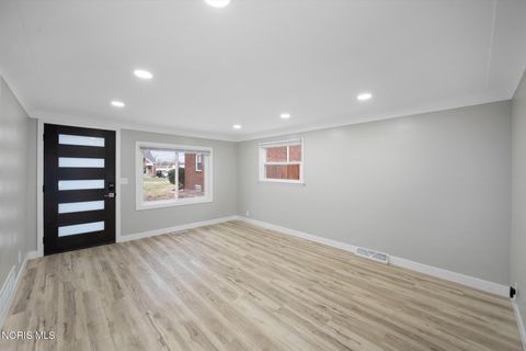 Tiny photo for 514 Conrad Avenue, Toledo, OH 43607 (MLS # 10005789)