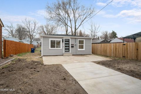 Tiny photo for 514 Conrad Avenue, Toledo, OH 43607 (MLS # 10005789)